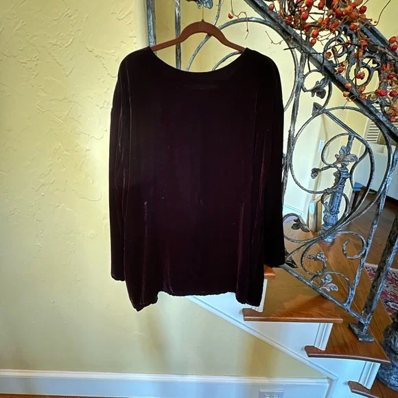 Kleen dark purple velvet top - Picture 8 of 8